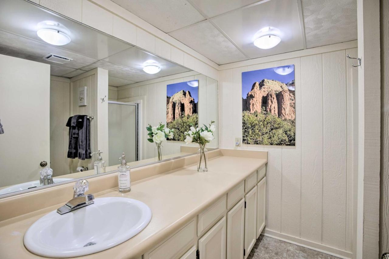 Sedona Hideaway With Swim Spa And Private Tavern! エクステリア 写真